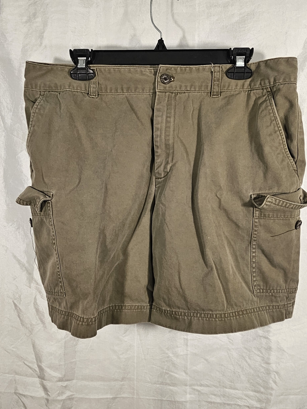 Chaps Men's Cargo Shorts in Olive Green #237